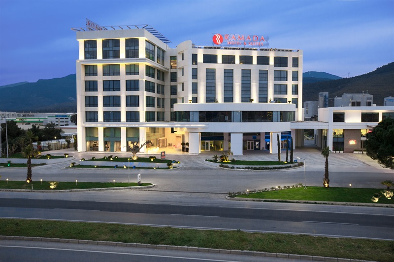 Ulucak Ramada Kemalpaşa Otel Konaklama